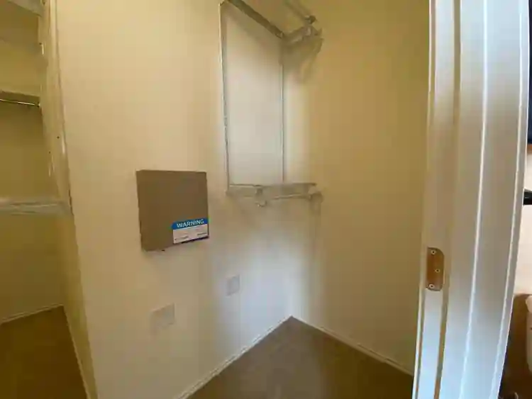 Master Bedroom - 1st Month Discount