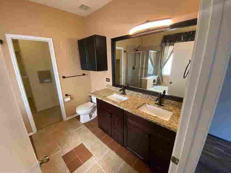 Master Bedroom - 1st Month Discount