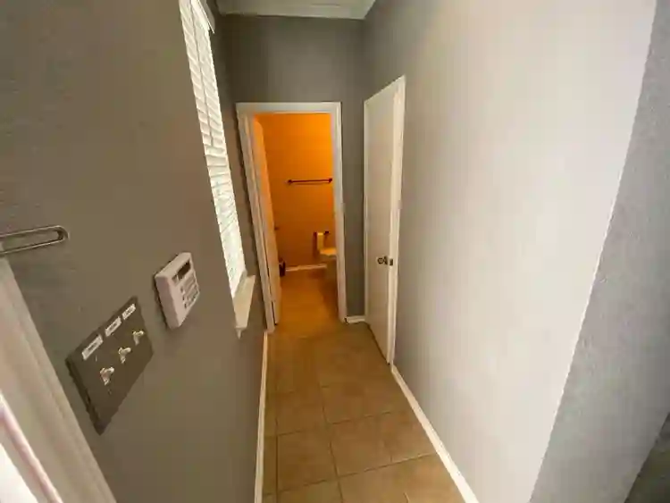 Master Bedroom - 1st Month Discount