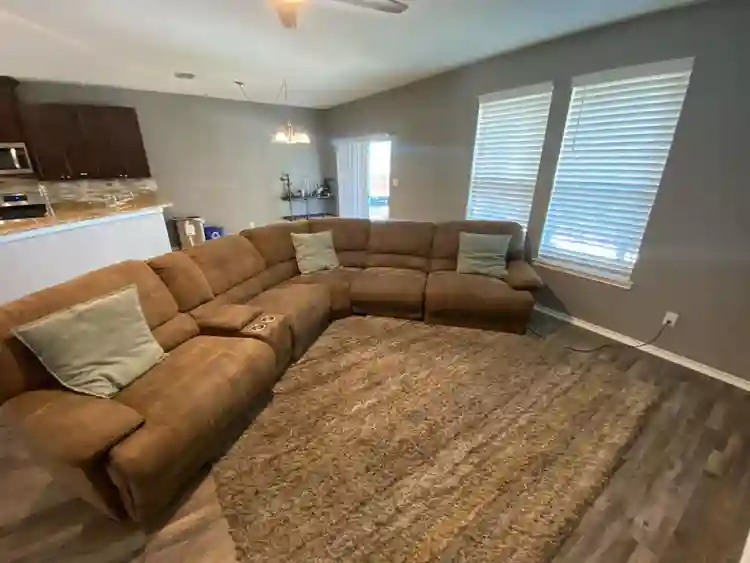 Master Bedroom - 1st Month Discount