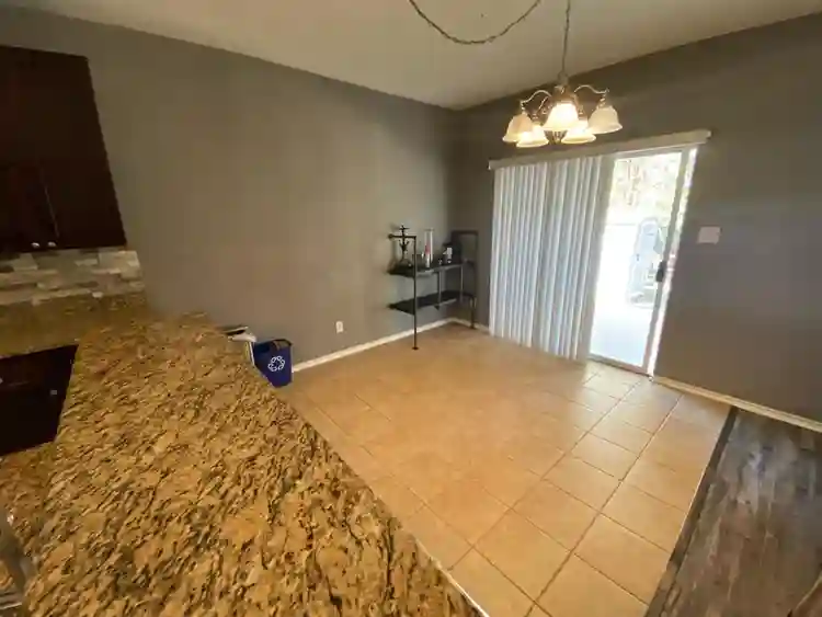 Master Bedroom - 1st Month Discount