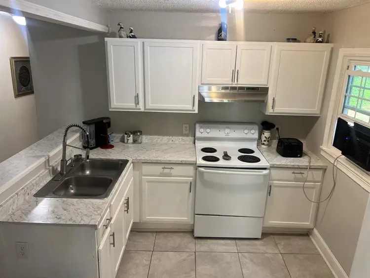 Furnished Room for Rent