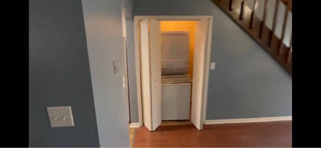 Athens GA bath Full Apartment