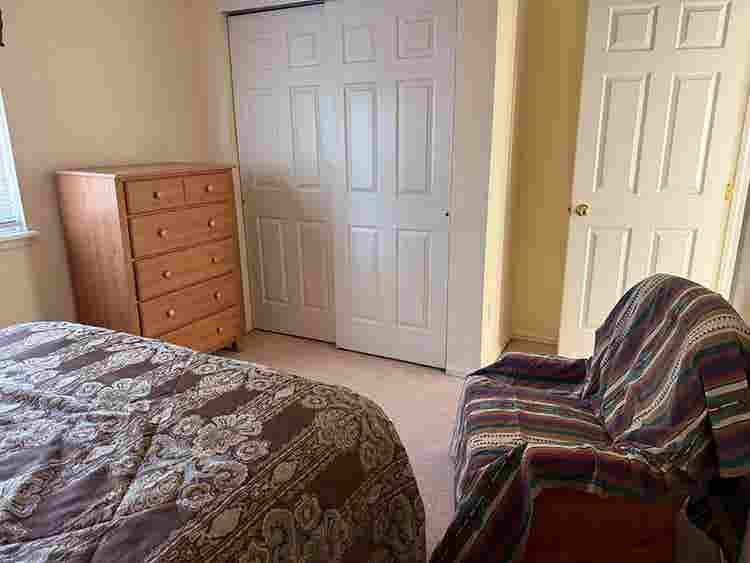 Room for Rent - move in immediately