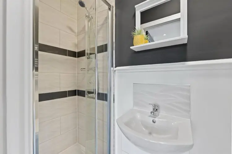 Immaculate Studio Apartment in PE3