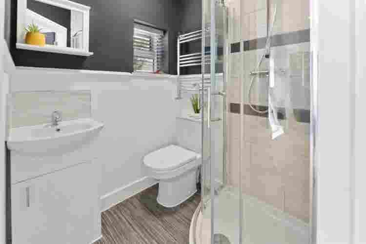 Immaculate Studio Apartment in PE3