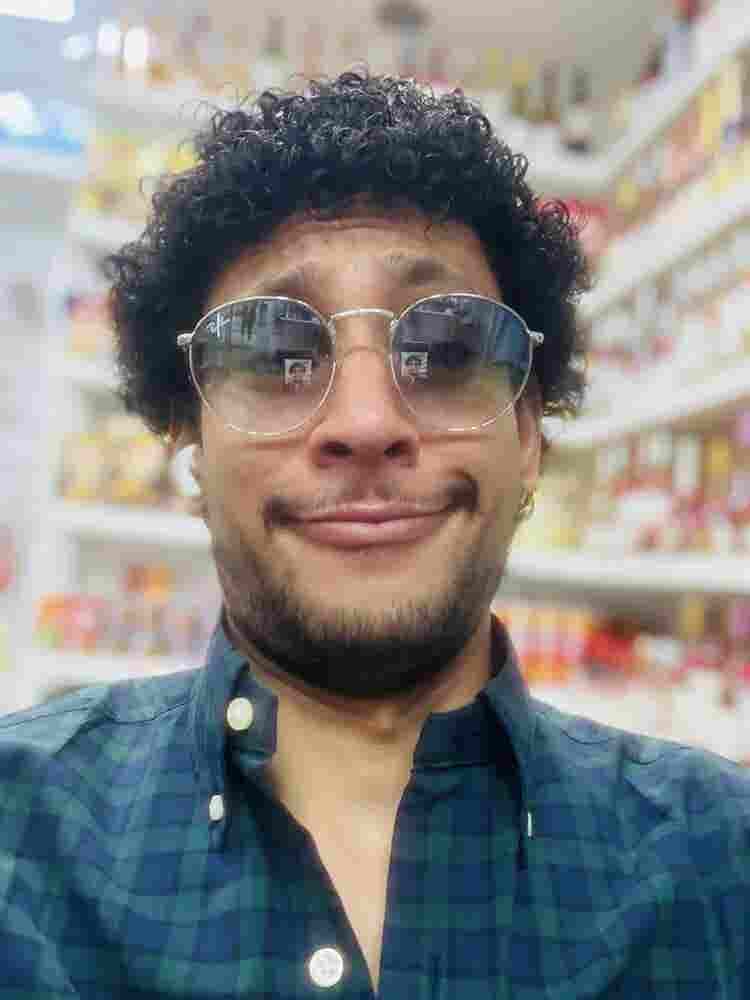 looking for a studio//sublet