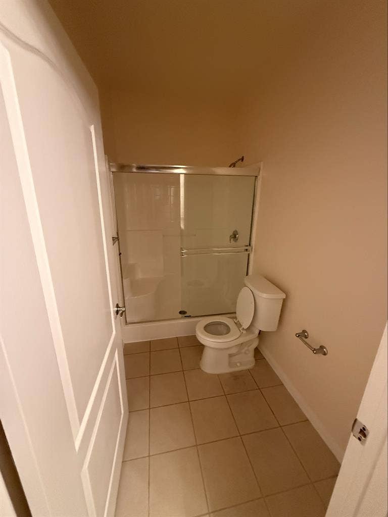 One room available (parking space)