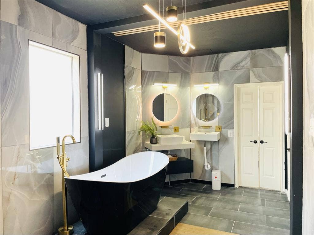 4 rooms available in spring Texas