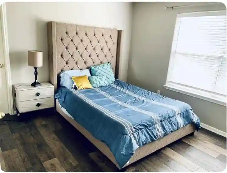 4 rooms available in spring Texas