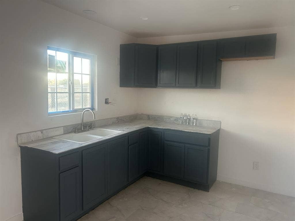 Two bed rooms house and 1
 bathroom