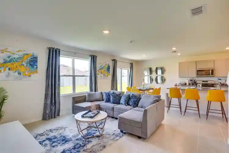 Beautiful Room & Utilities