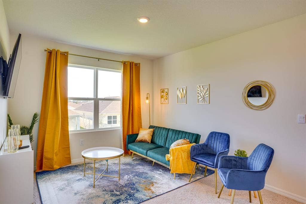 Beautiful Room & Utilities