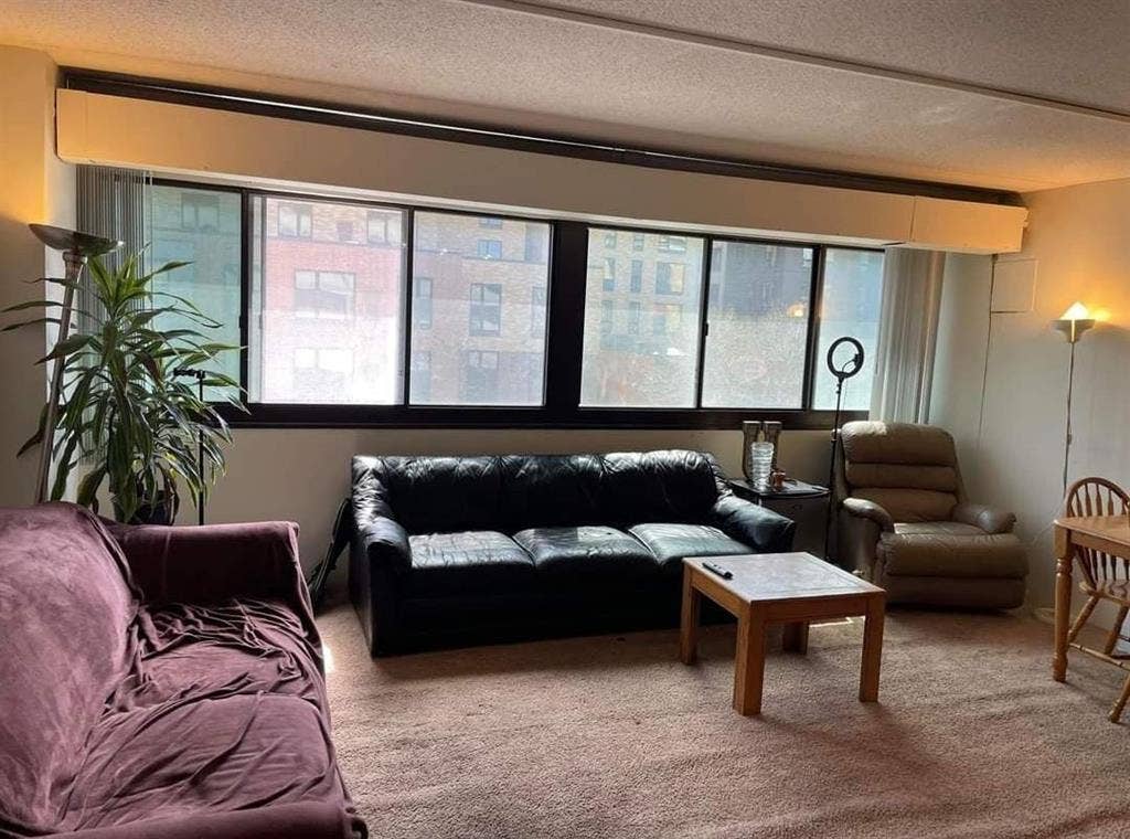 Lease Transfer at Chateau