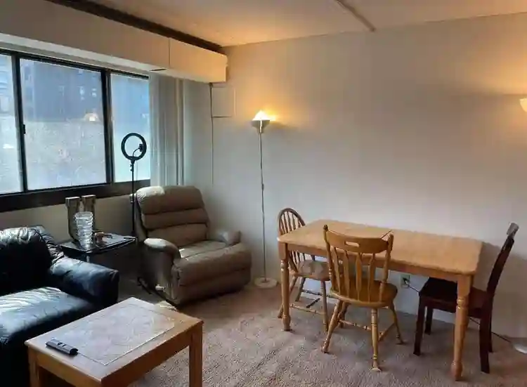 Lease Transfer at Chateau