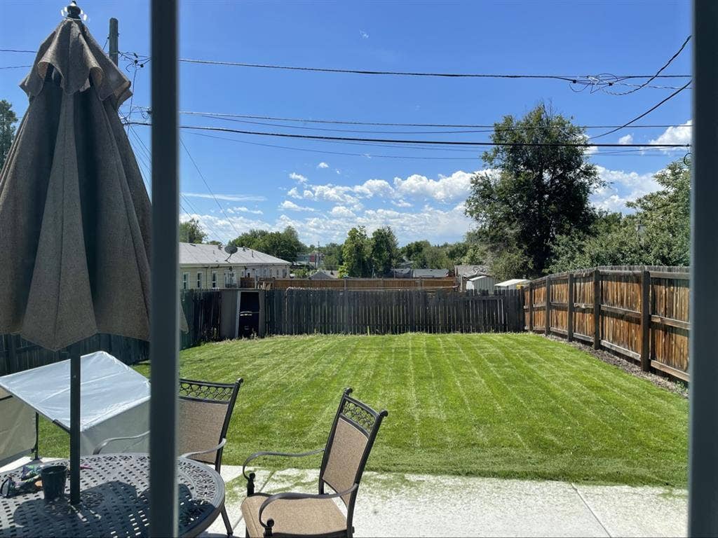 Looking for Roomie in Denver!