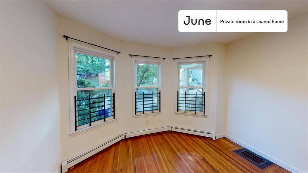 4 BR in Boston