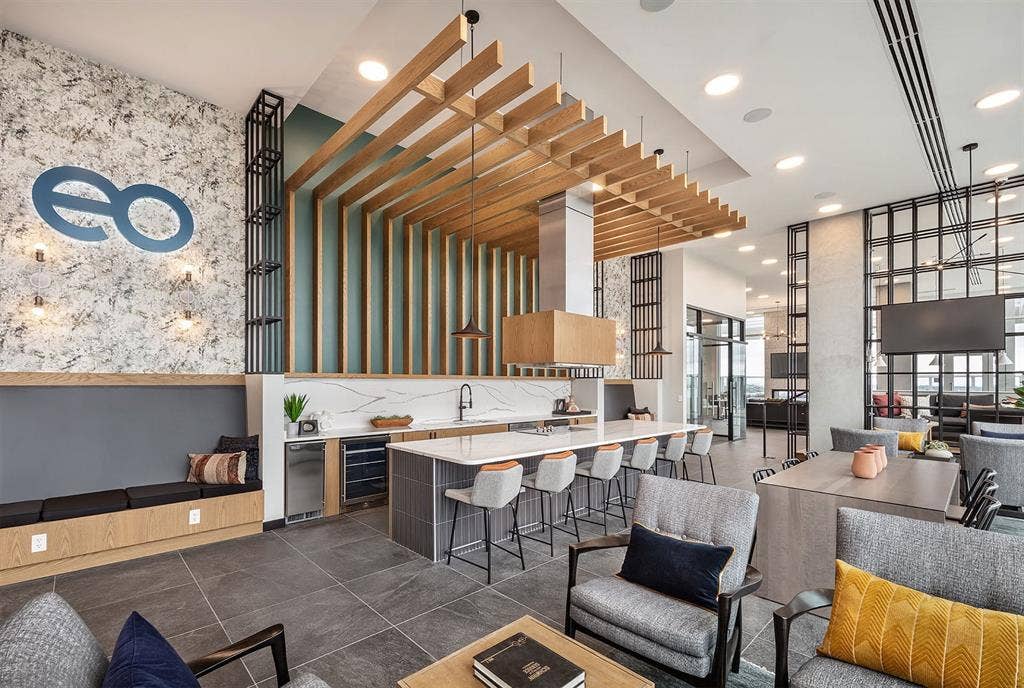 Beatiful Apt at EO Madison Yards