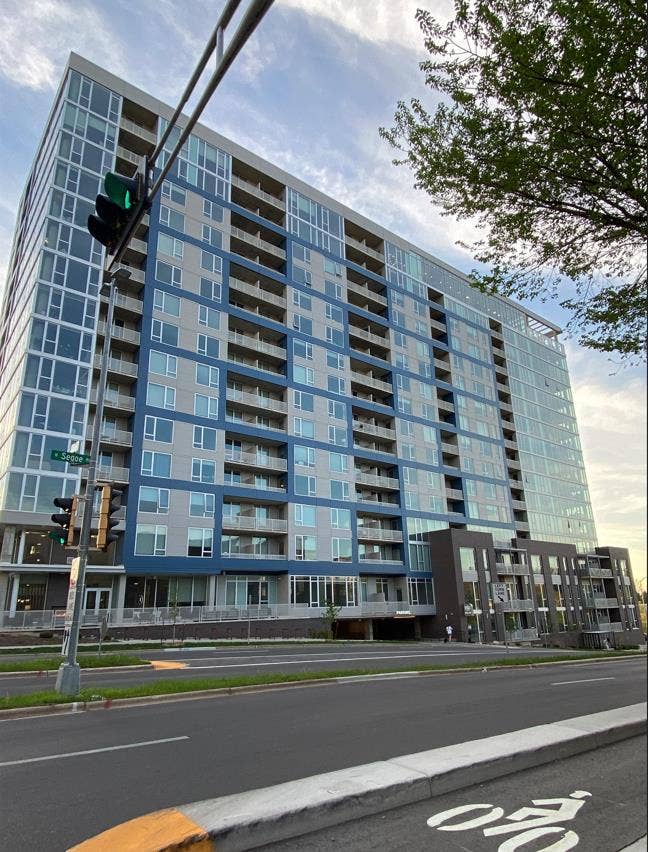 Beatiful Apt at EO Madison Yards