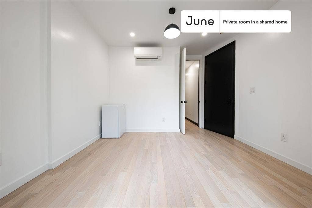 4 BR in New York City