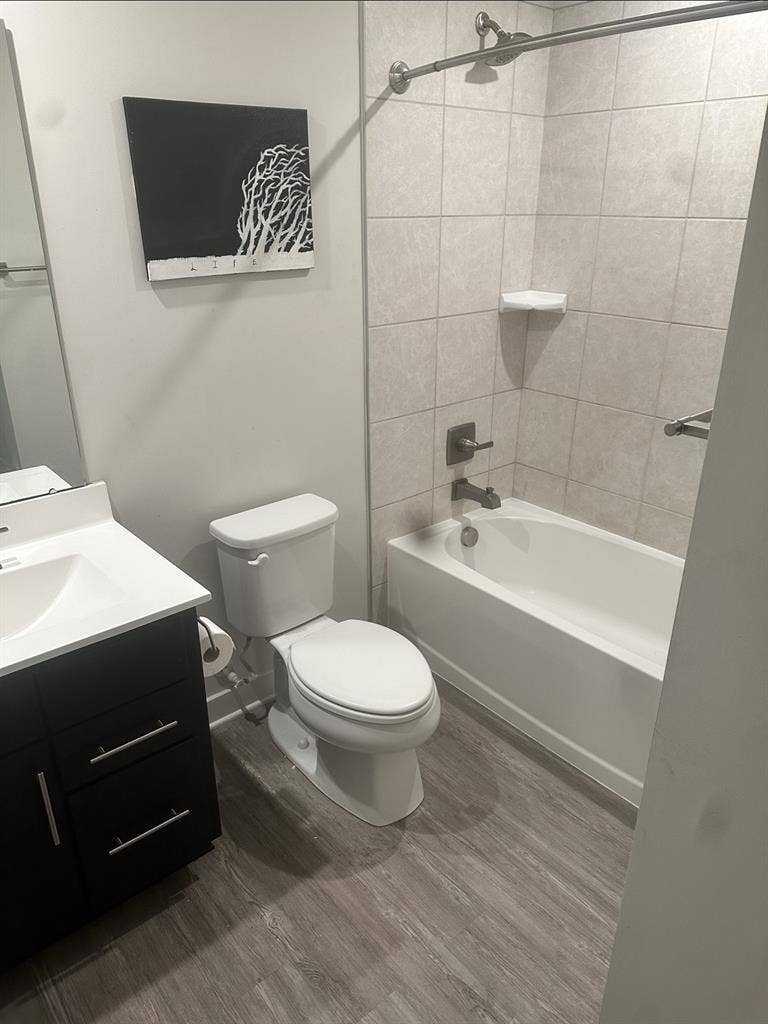 Private 1st-Floor Suite w/ Bath