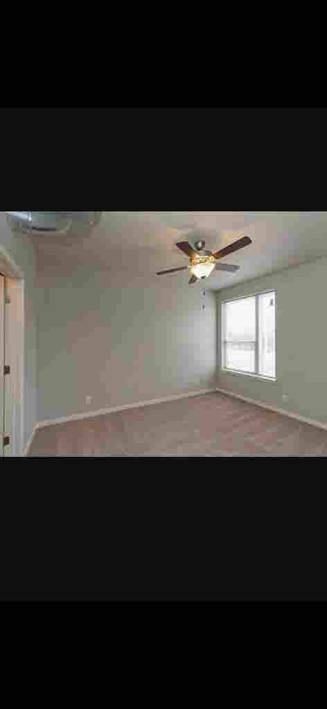 Looking to sublease!!!!!