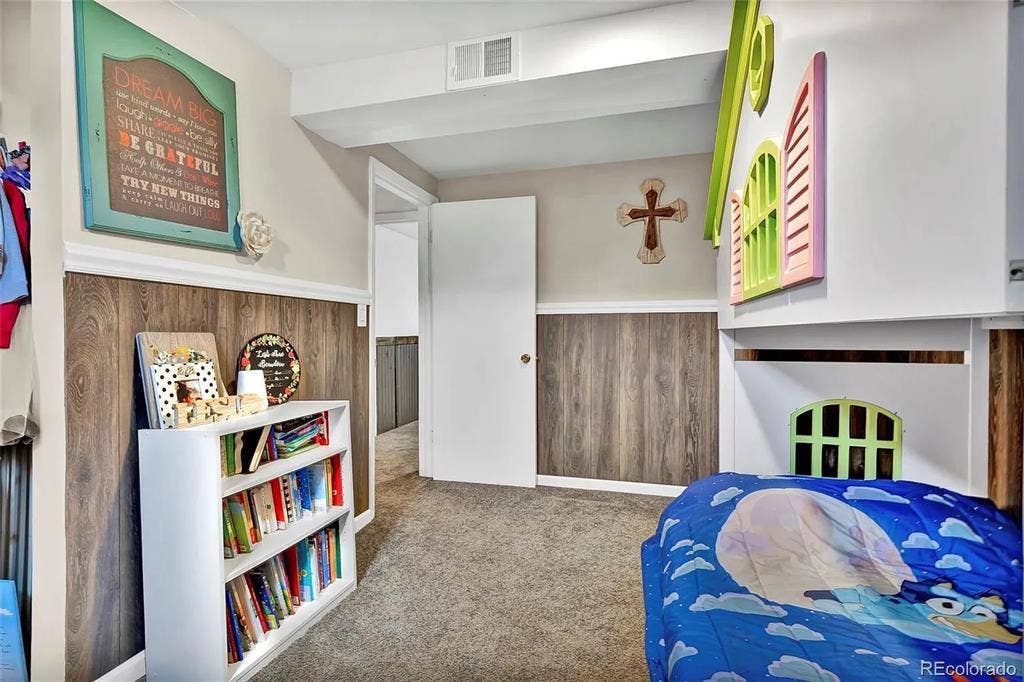 Room in Lakewood for rent