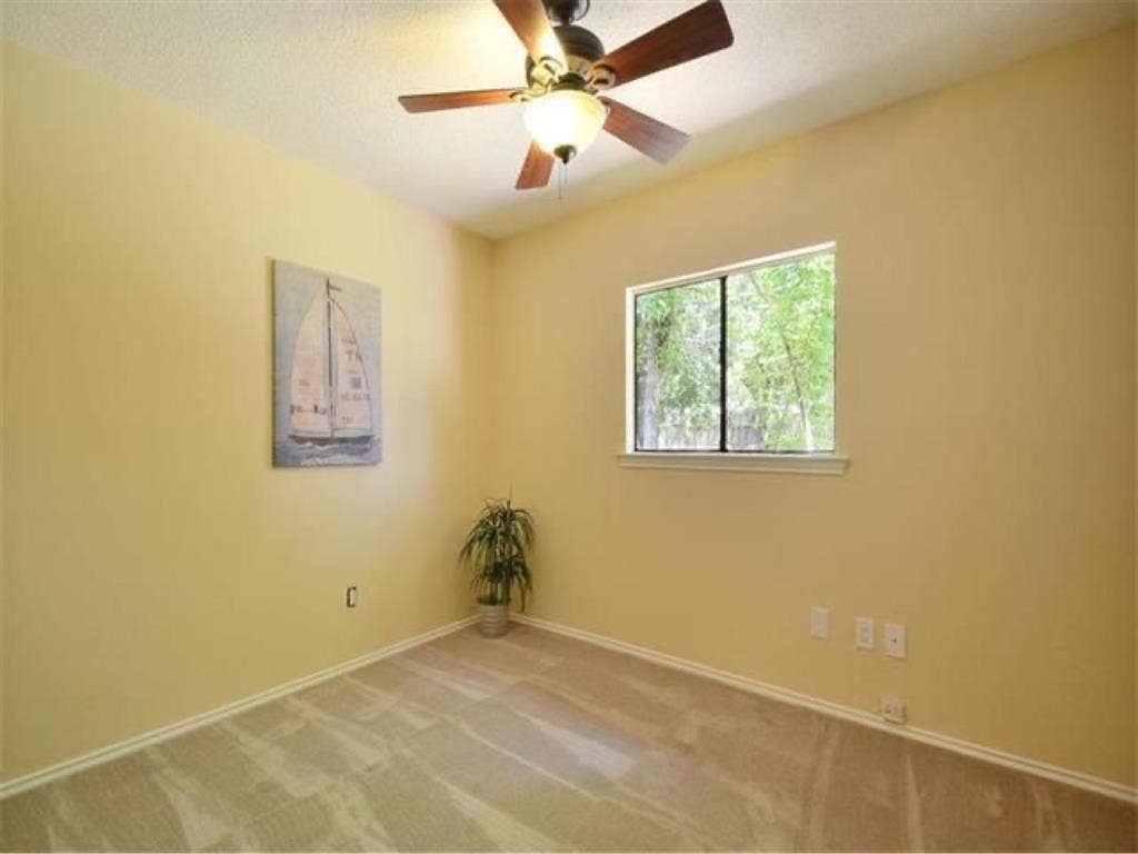 Room In South Austin!