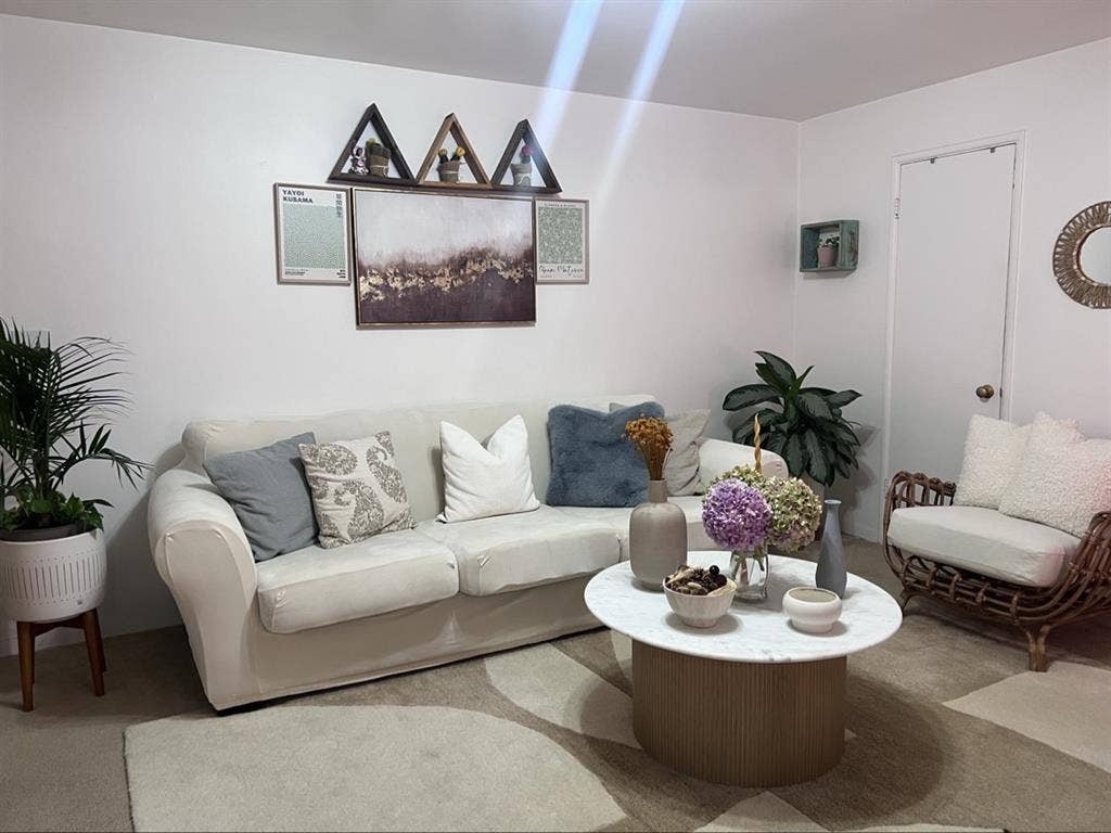 Room for rent in Santa Monica -