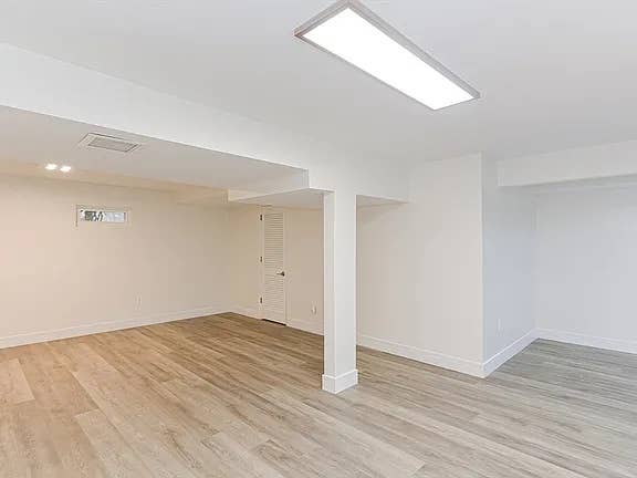 Spacious room for a Roommate