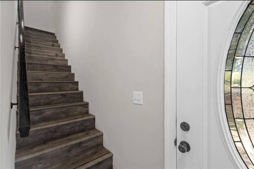 Renting a room in my housee