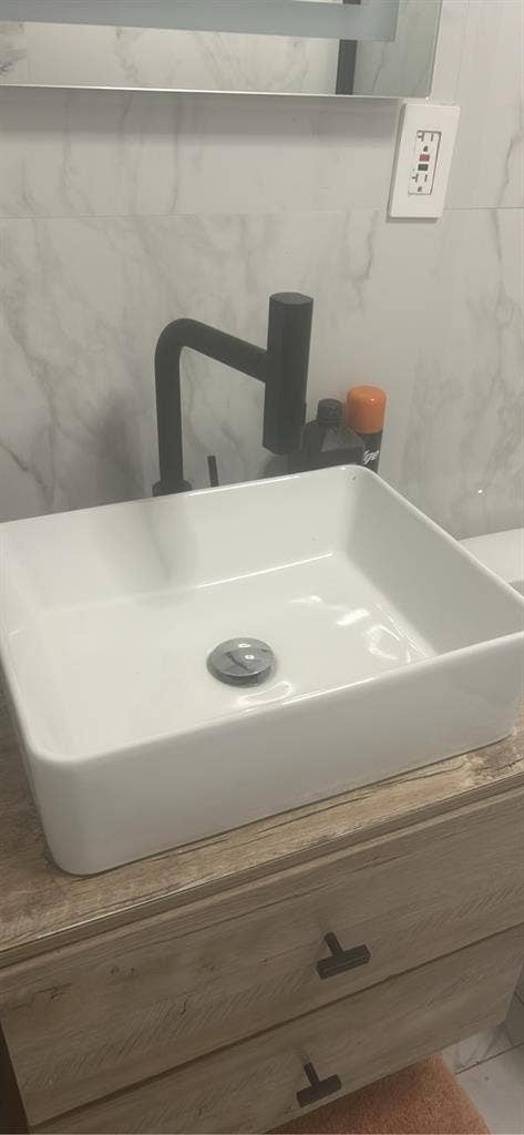 Looking for a roommate