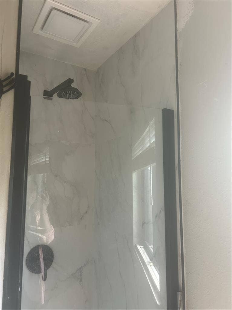 Looking for a roommate