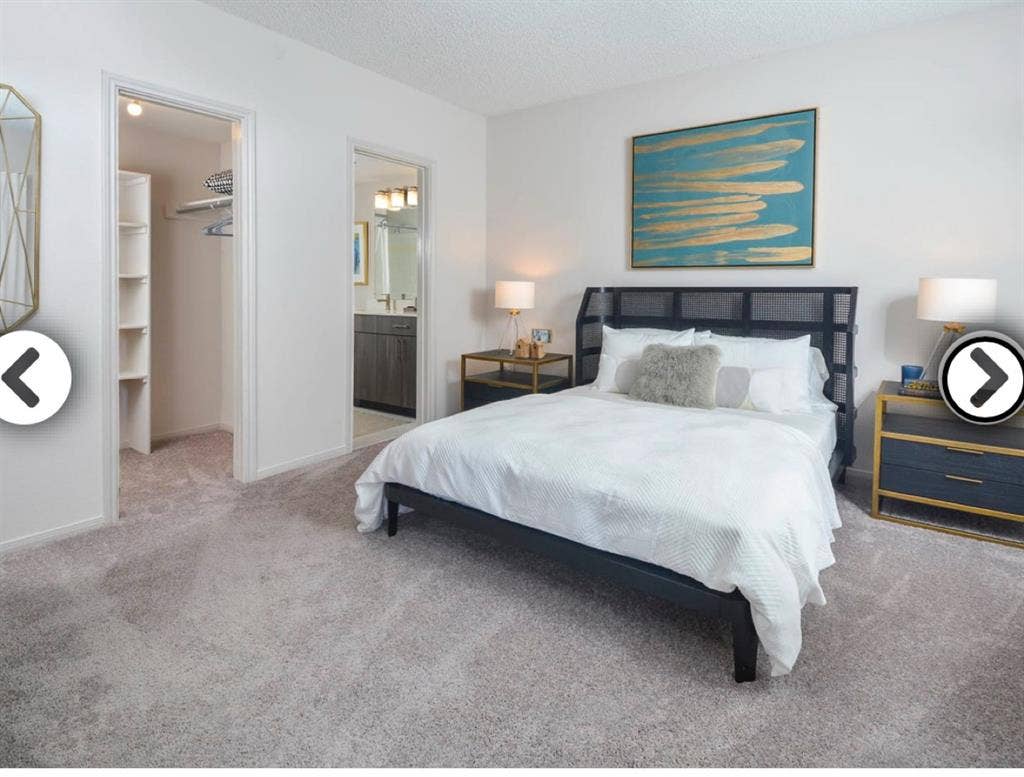 Room only female weekly rent