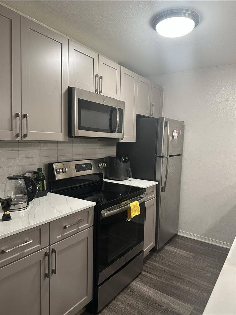 Room only  for 
female