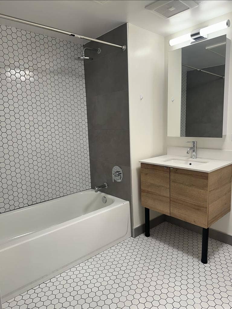 LeaseTransfer one bed