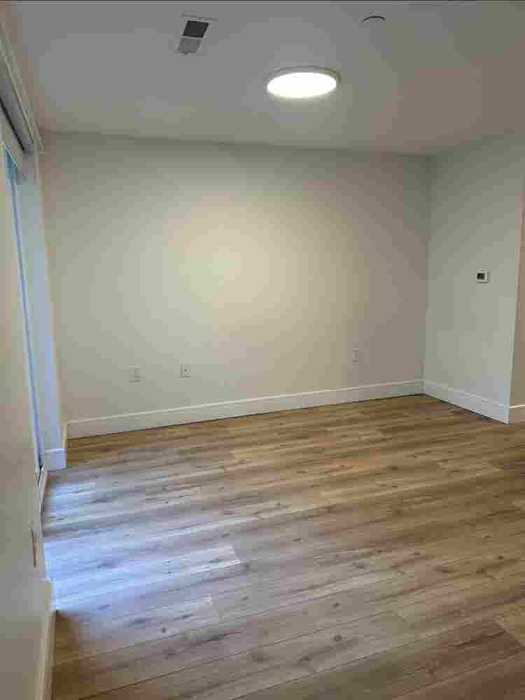 LeaseTransfer one bed