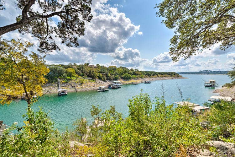 EpicLakehouse (thirty min to dwntn)