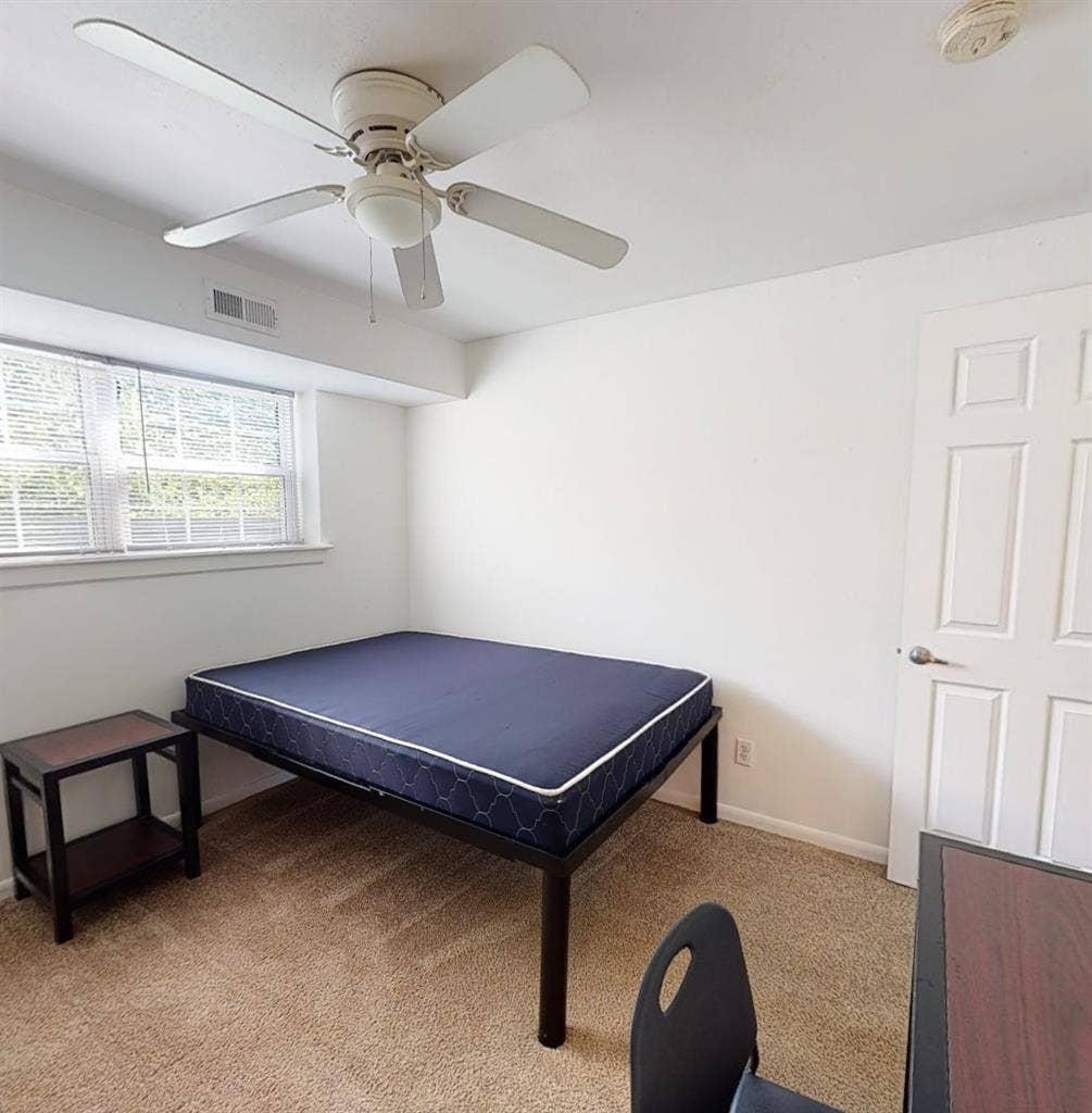 RELET squire hill apartments