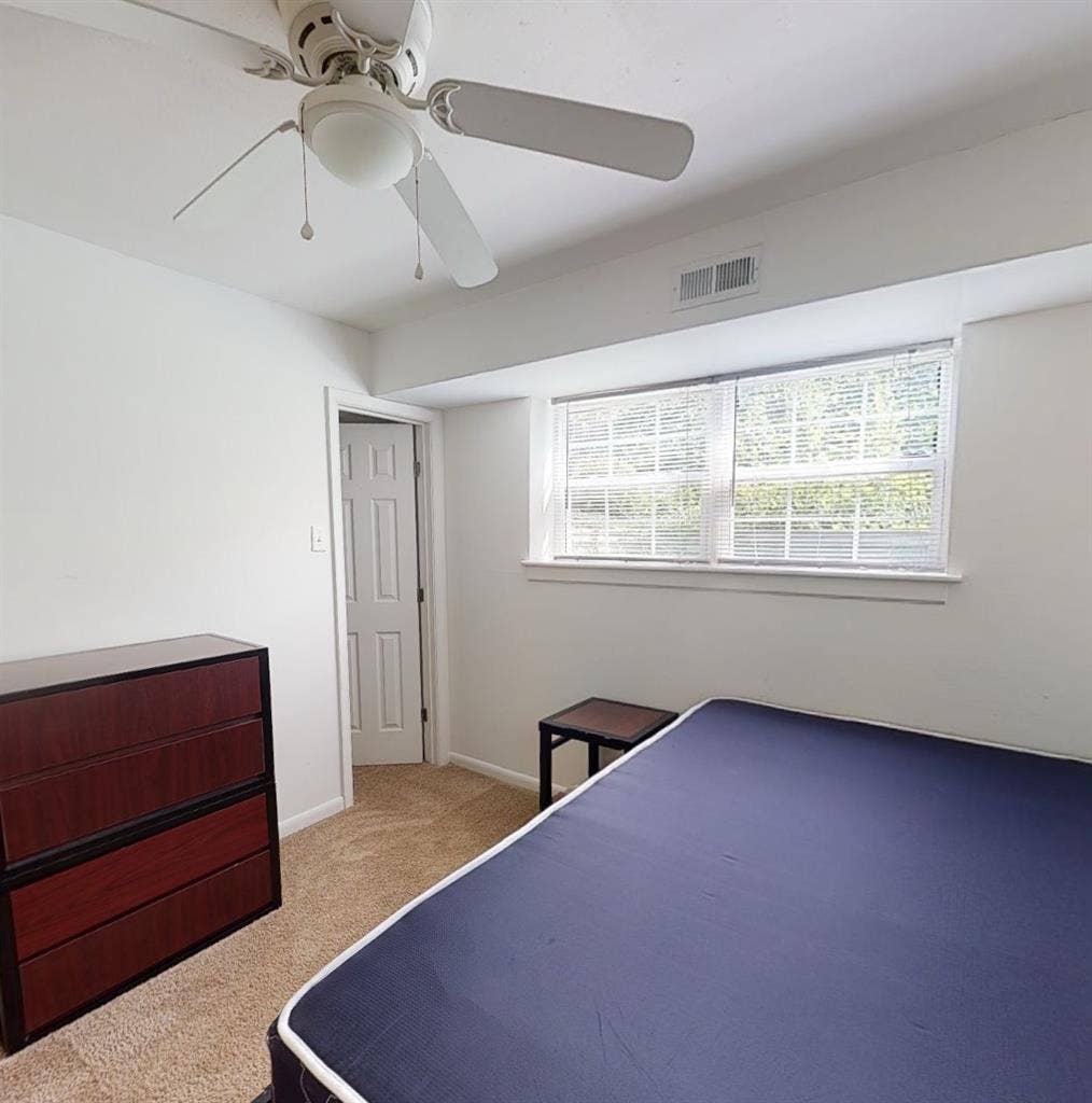 RELET squire hill apartments