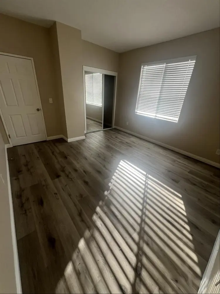 2 ROOMS AVAILABLE ASAP MOVE IN