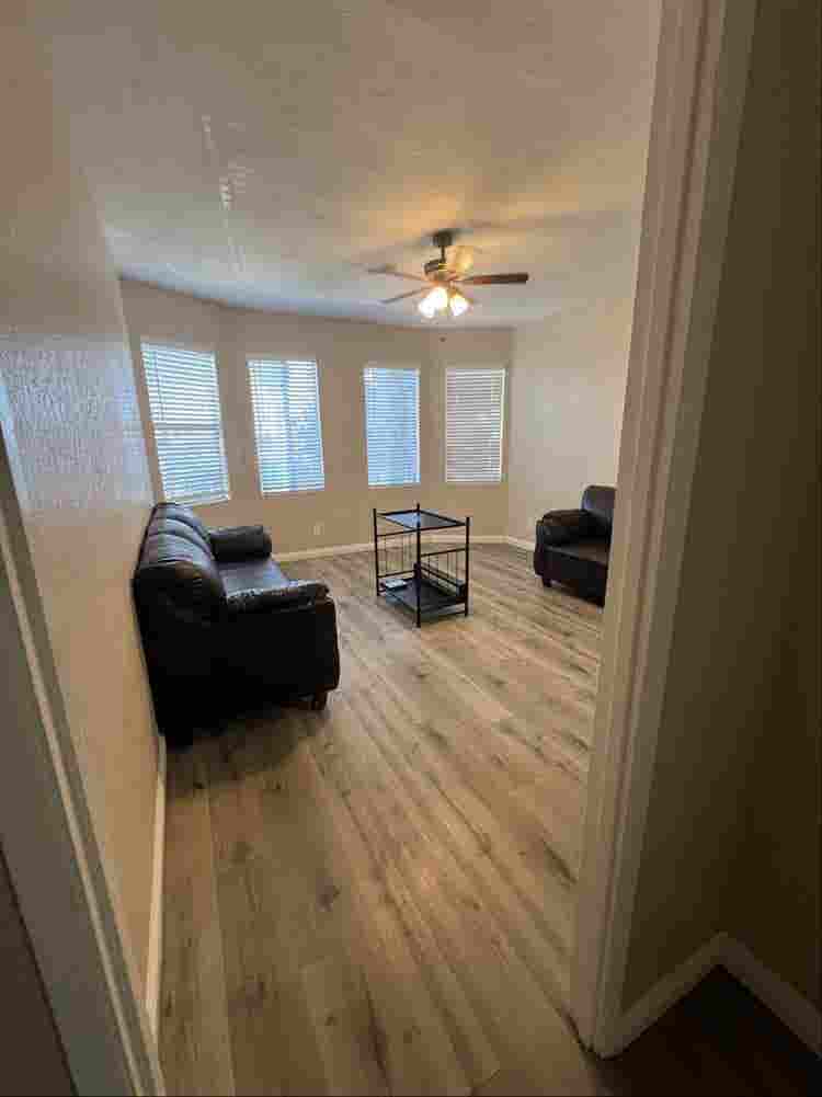 2 ROOMS AVAILABLE ASAP MOVE IN