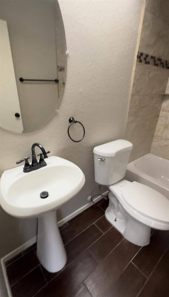 In Need of New Roommatees