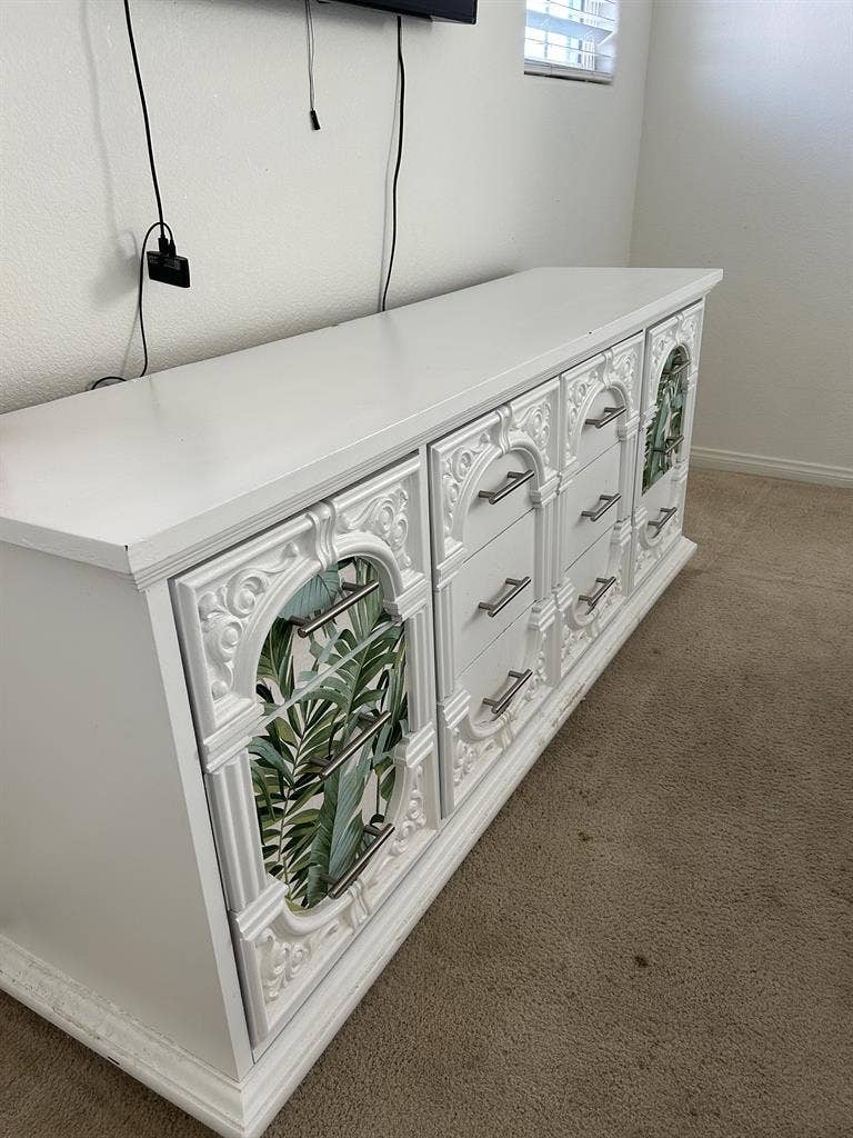 Room and private bath near fwy!