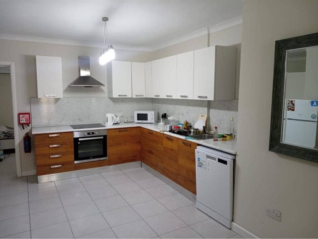 Private Bathroom-Sliema