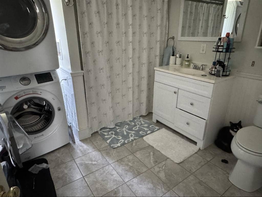 Private room for rent