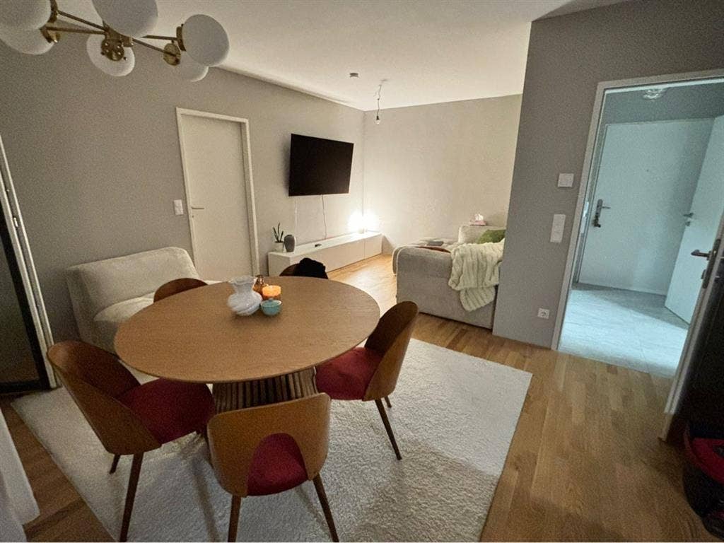 Cozy room for rent-m