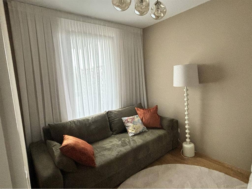 Cozy room for rent-m