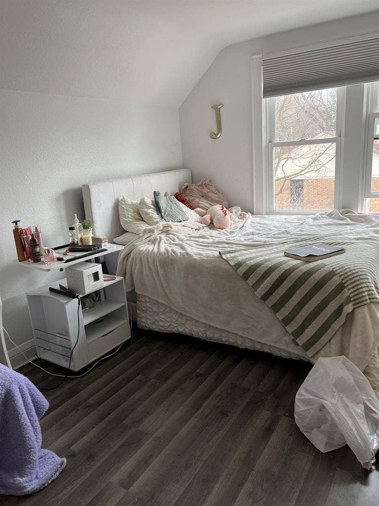 One bedroom for rent