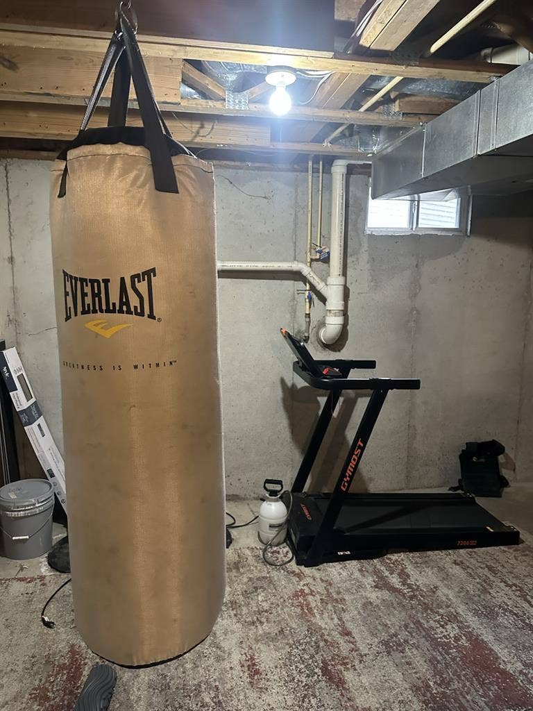 $/month room, utilities included